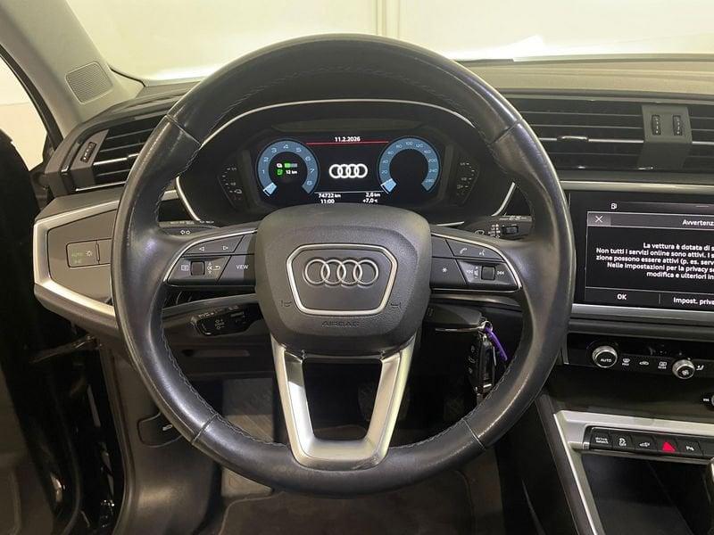 Audi Q3 45TFSI eS tronicBusiness anche a332€