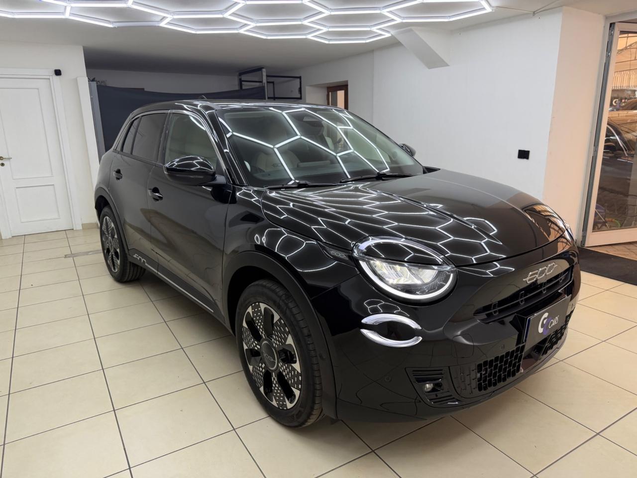Fiat 600 Hybrid 110 CV DCT La Prima KM0 ITA