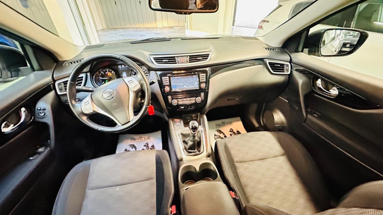 Nissan Qashqai 1.6 dCi 4x4 Tekna. Tagliandi certificati