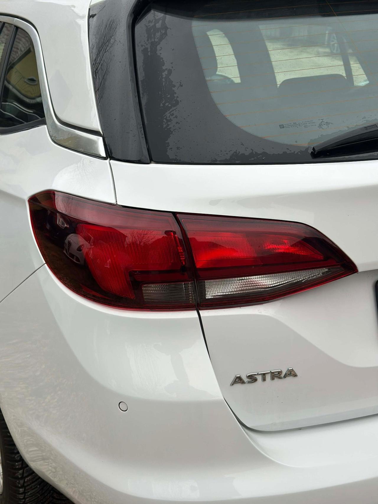 Opel ASTRA 1.6 CDTi 136CV SPORTS TOURER INNOVATION KMCERT