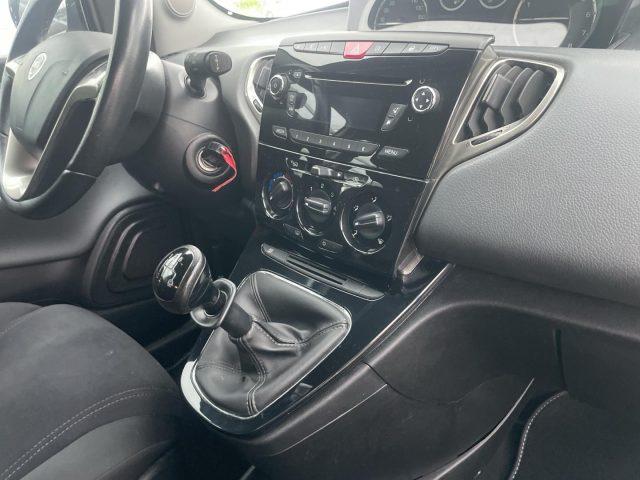 LANCIA Ypsilon 1.2 BENZ 69 CV 5 porte Gold ADATTA A NEOPATENTATI