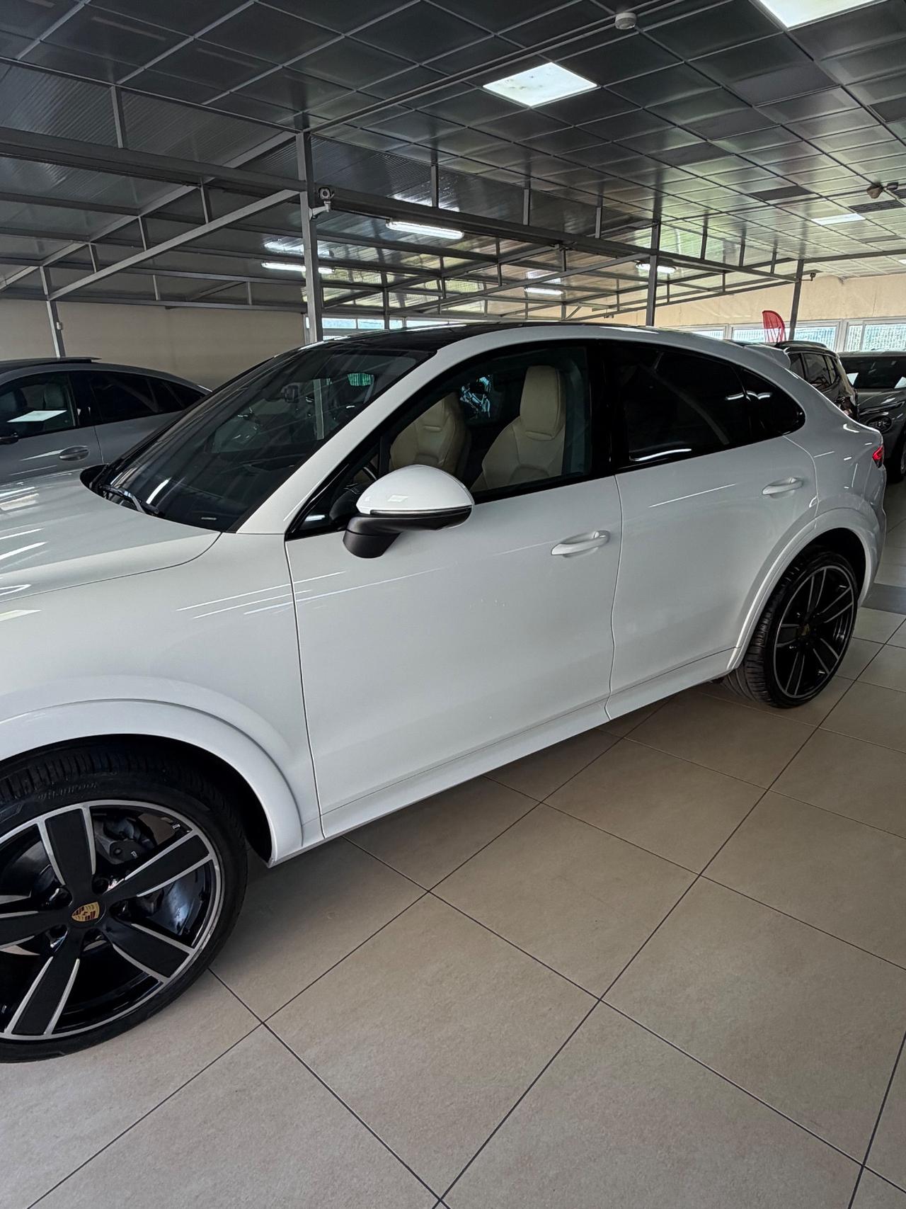 Porsche Cayenne 3.0 COUPE V6 340 KM71.000