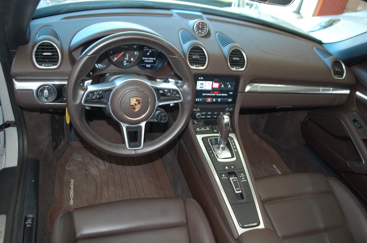 Porsche Boxster 718 2.0 300CV pdk Spyder Pelle Navi Led USB Lega