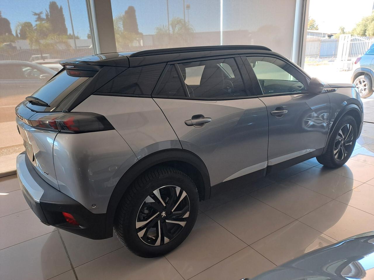 Peugeot 2008 1.5BlueHDi 110 GT km 37285 anno 2022