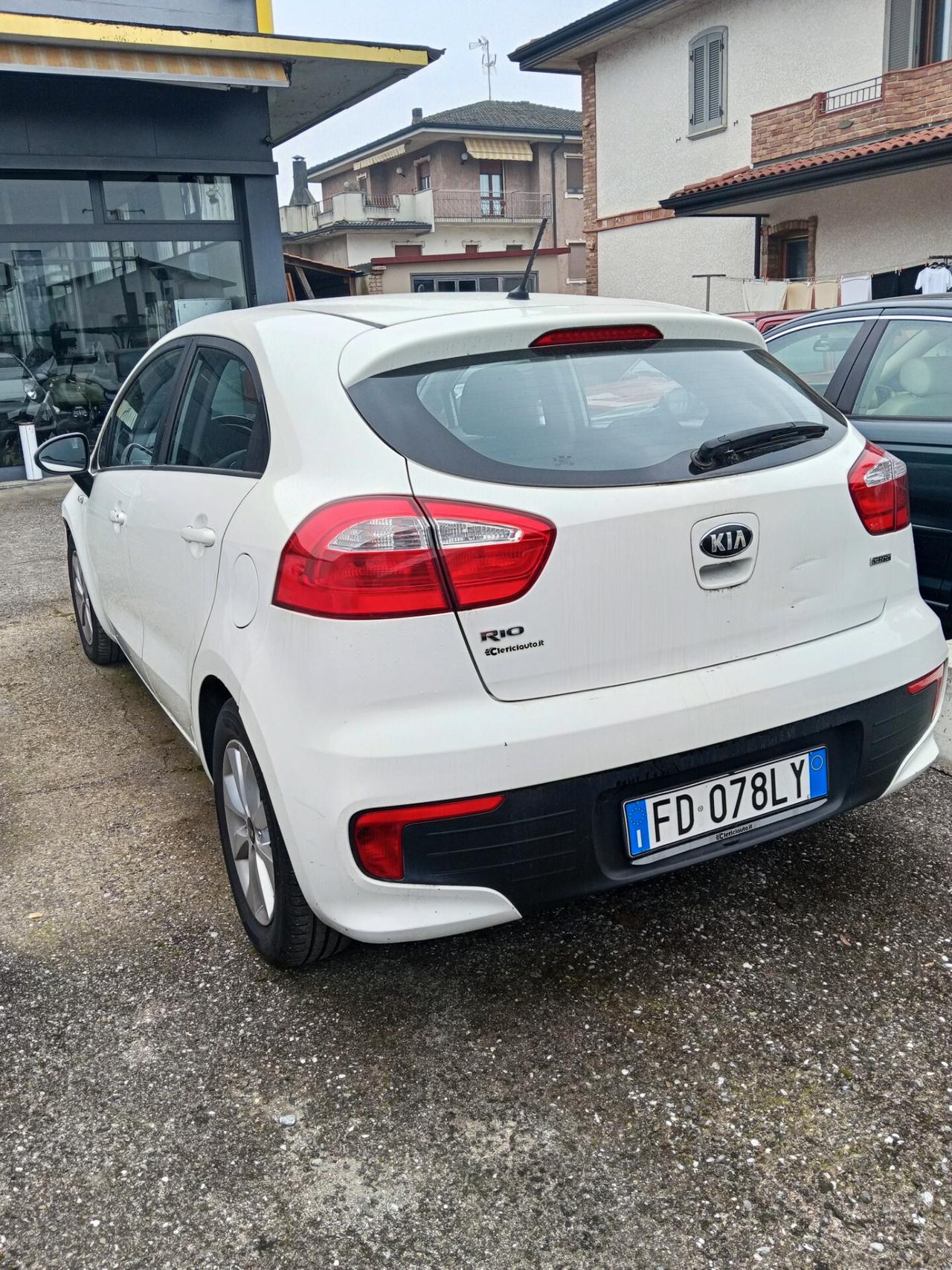 Kia Rio 1.1 CRDi 5p. Cool