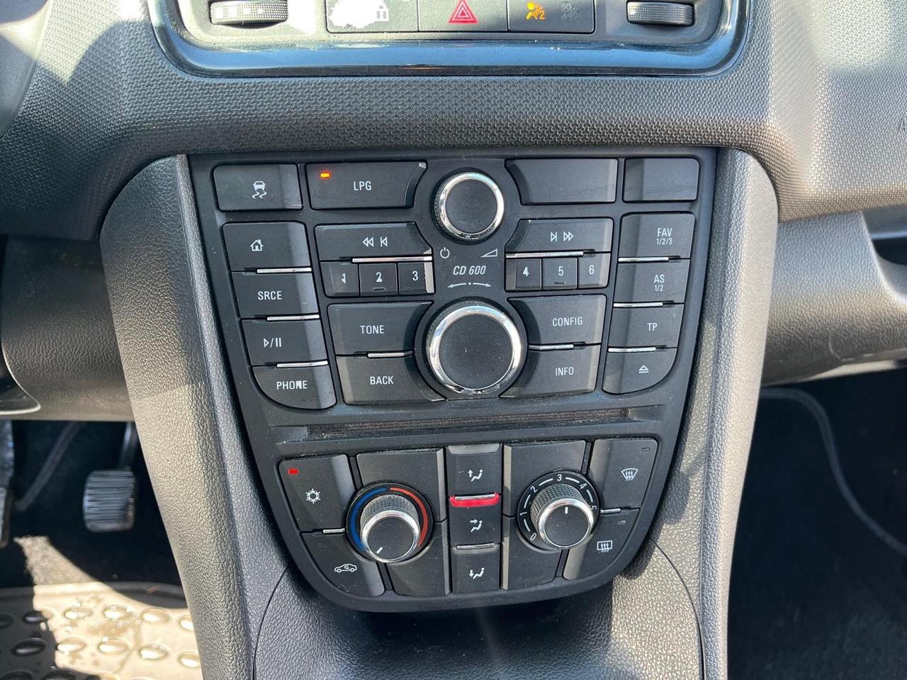 Opel meriva -1.4 t.benz/gpl-120 cv-2016
