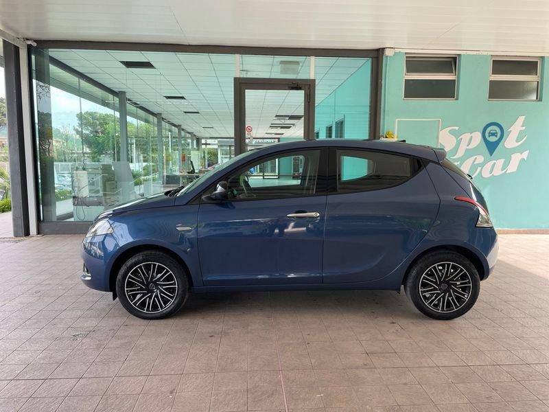 Lancia Ypsilon 1.0 FireFly 70cv S&S Hybrid GOLD