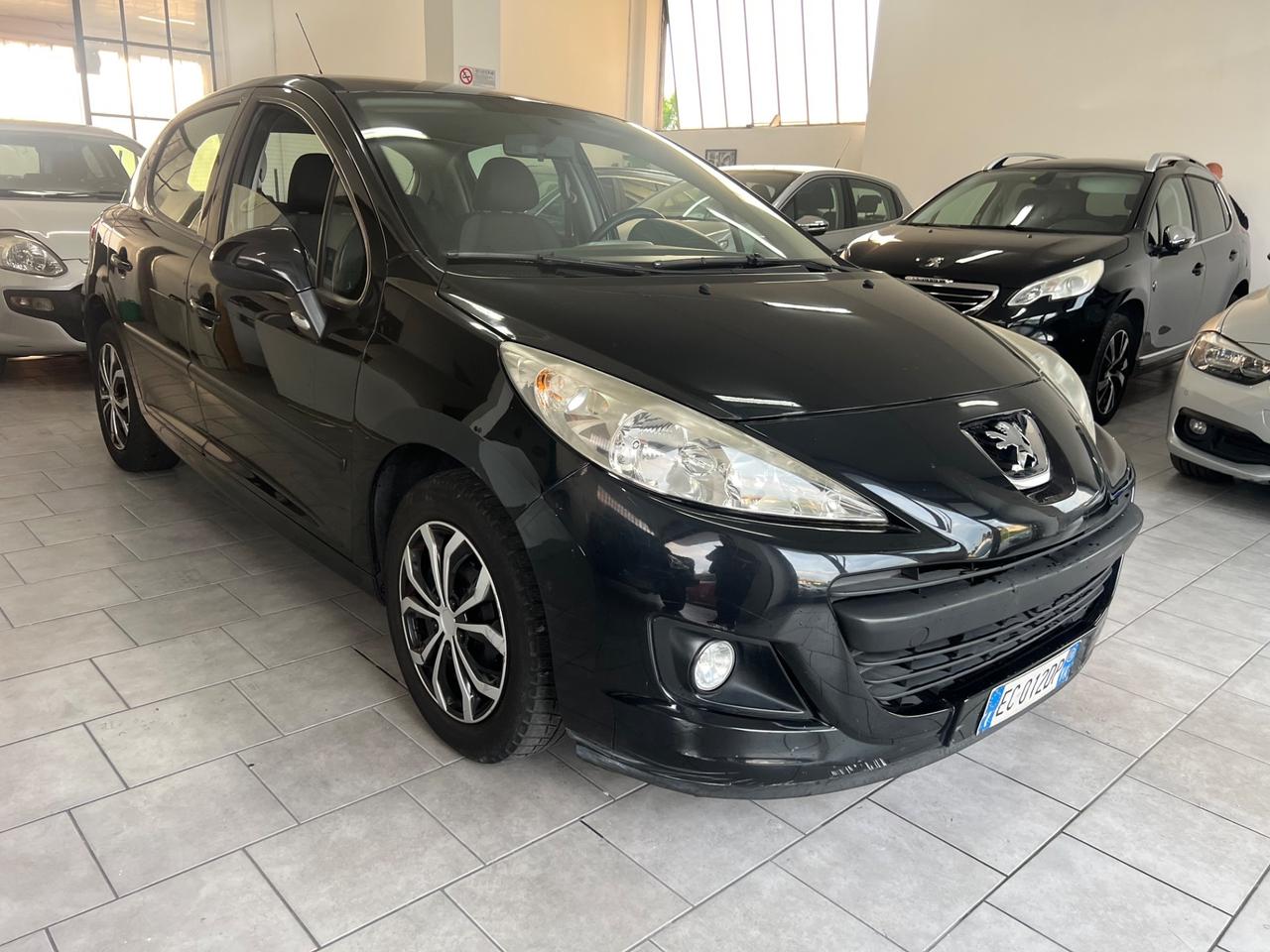 Peugeot 207 1.4 8V 75CV 5p.ECO GPL 120000KM