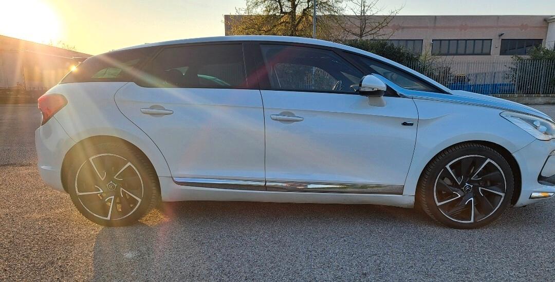 Ds DS5 5 Hybrid4 airdream Sport Chic