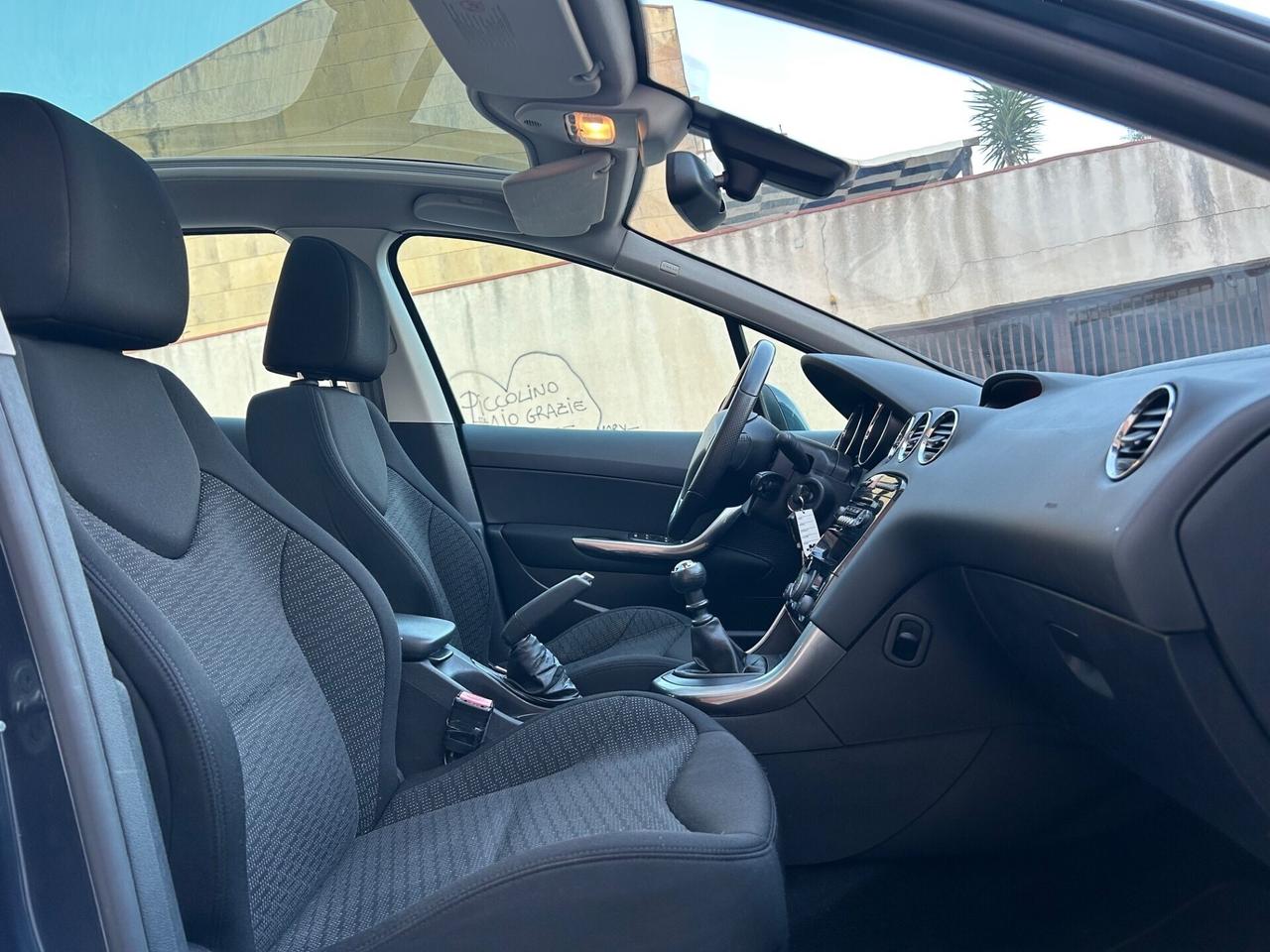 Peugeot 308 1.6 e-HDi allure tetto panoramico