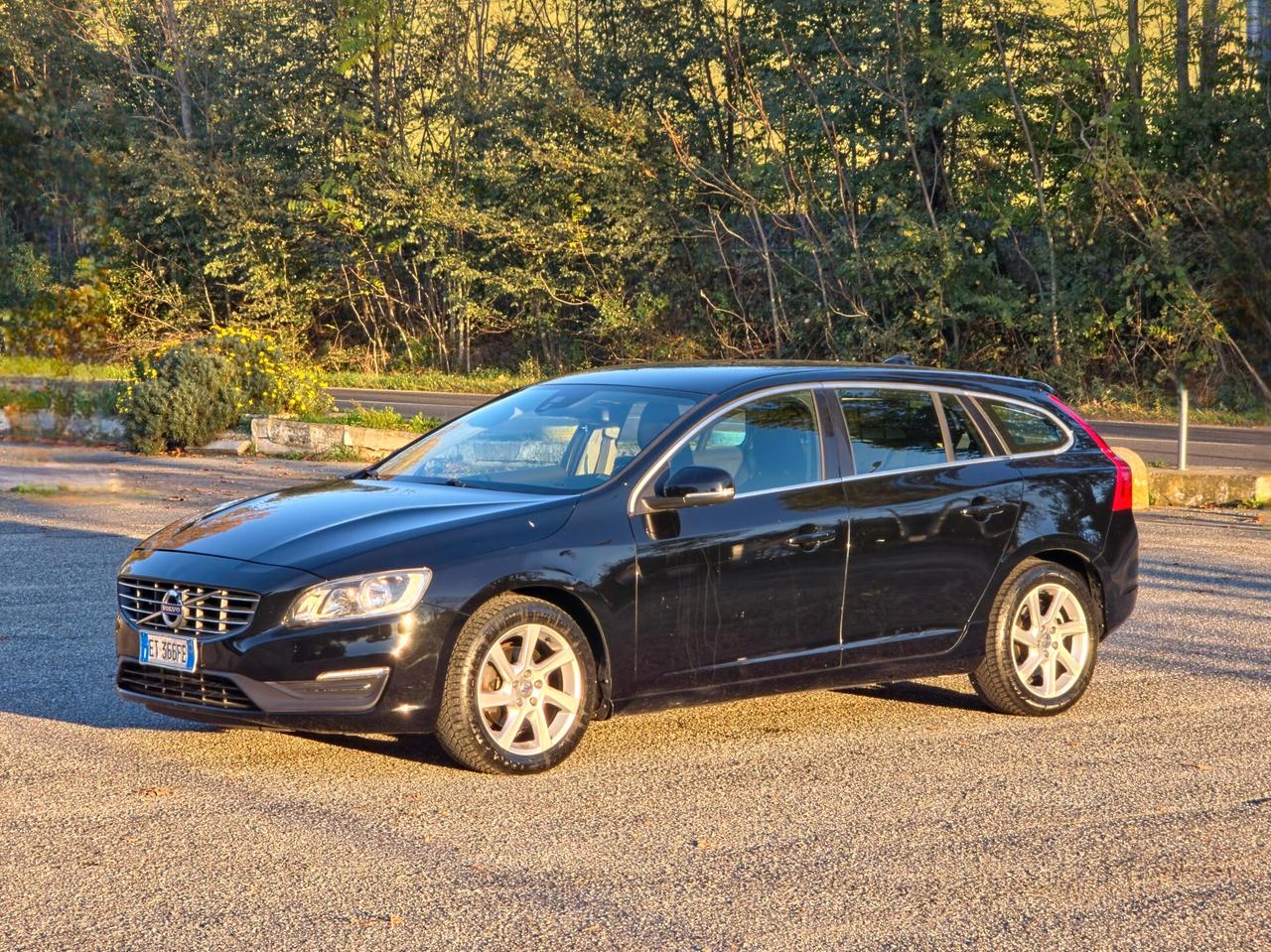 Volvo V60 D4 Geartronic R-design 2012-E5B Automatico