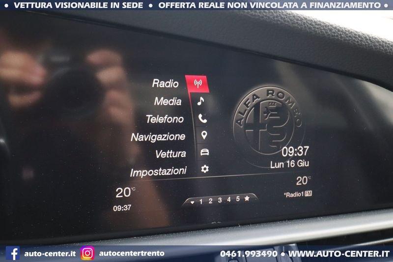 Alfa Romeo Giulia 2.0 Turbo 200CV AT8 Super TETTO