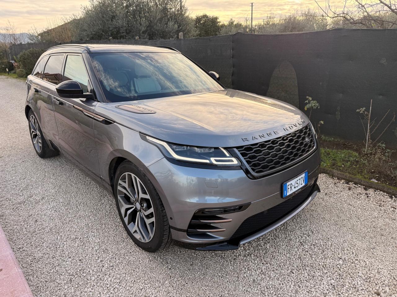 Land Rover Range Velar 2.0D I4 240 CV R-Dynamic S