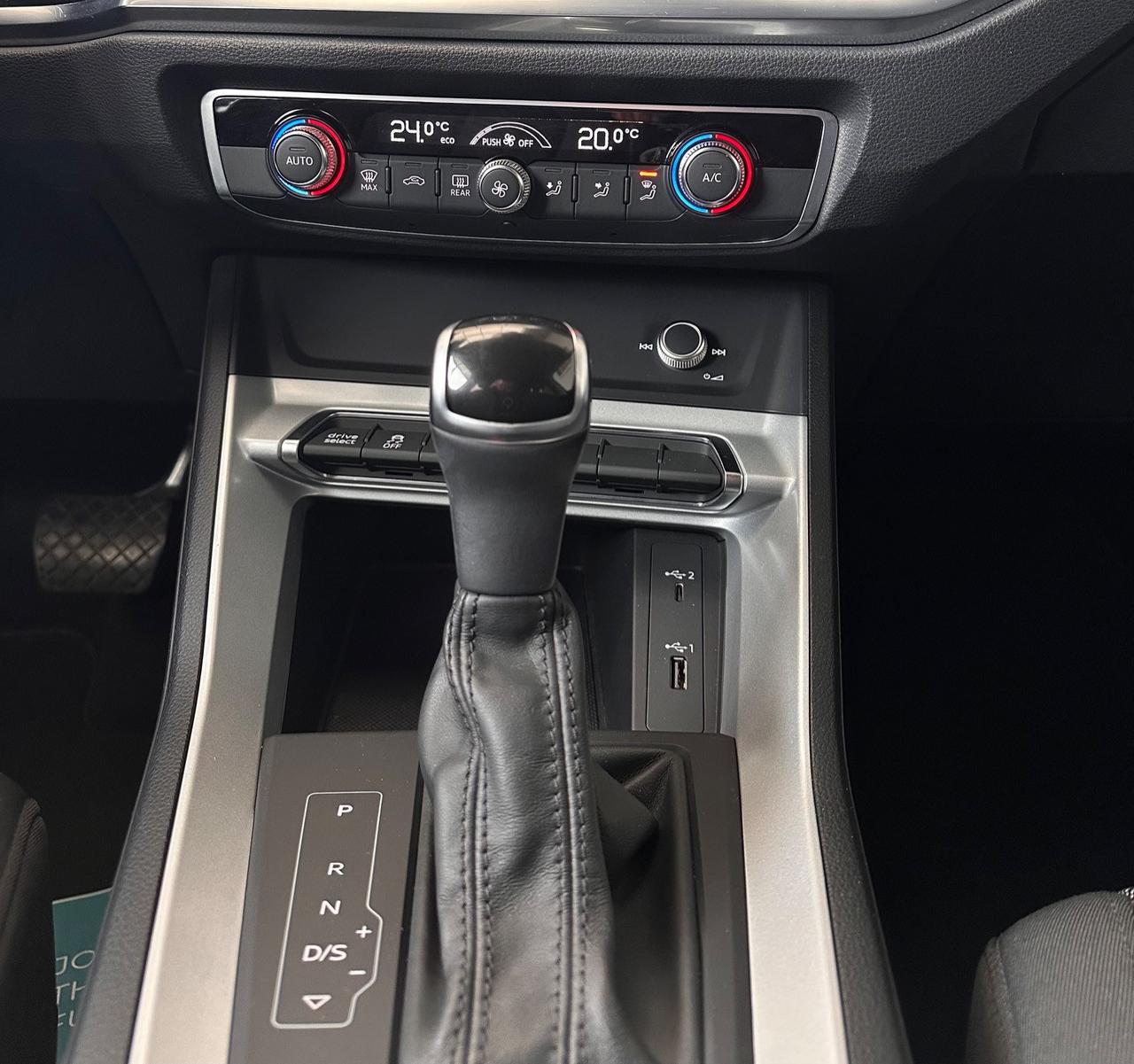 Audi Q3 Sportback 35 2.0 tdi s-tronic