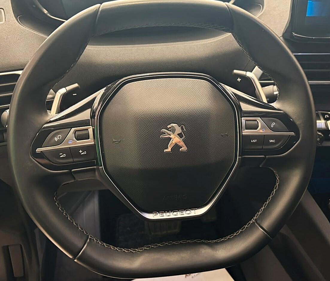 Peugeot 3008 1.5 HDI **FULL OPTIONAL** PARI AL NUOVO