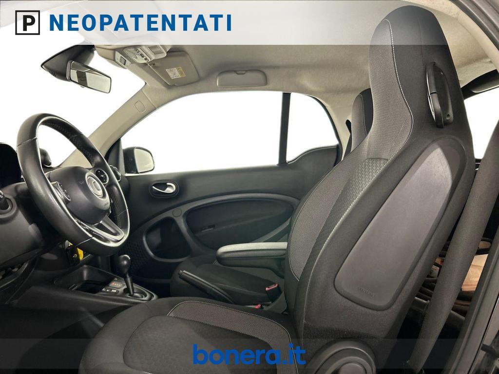 Smart fortwo EQ Berlin Black Passion