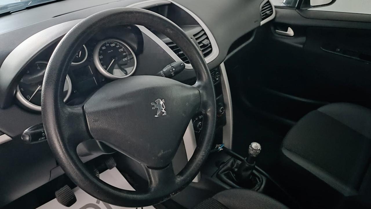 Peugeot 207 1.4 8V 75CV 5p. Energie