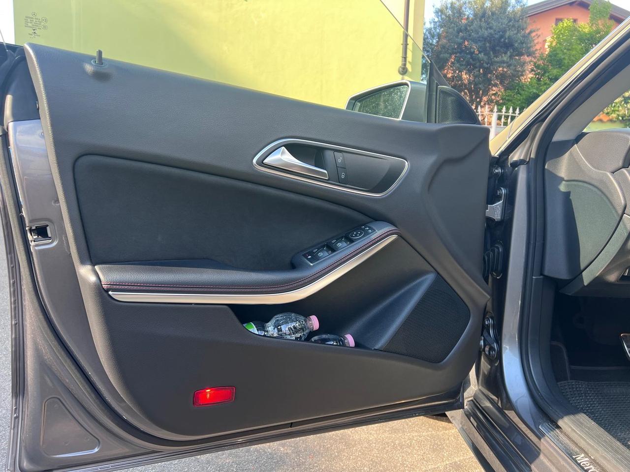 Mercedes-Benz CLA 220 Premium CLA 220 D #10563