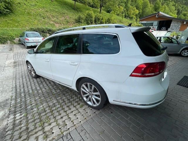 Volkswagen Passat 2.0 TDI AUTOCARRO 2013