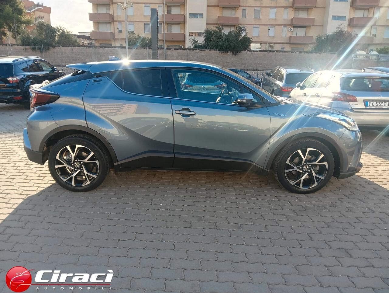 Toyota C-HR 1.8 Hybrid E-CVT Trend