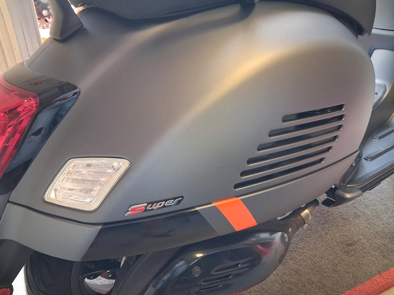 Vespa GTS 300 hpe SUPER TECH
