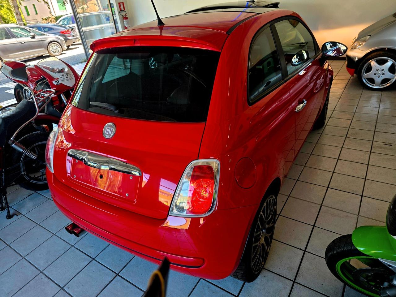 Fiat 500 LIMITED EDITION FERRARI NUMERATA N°140/200