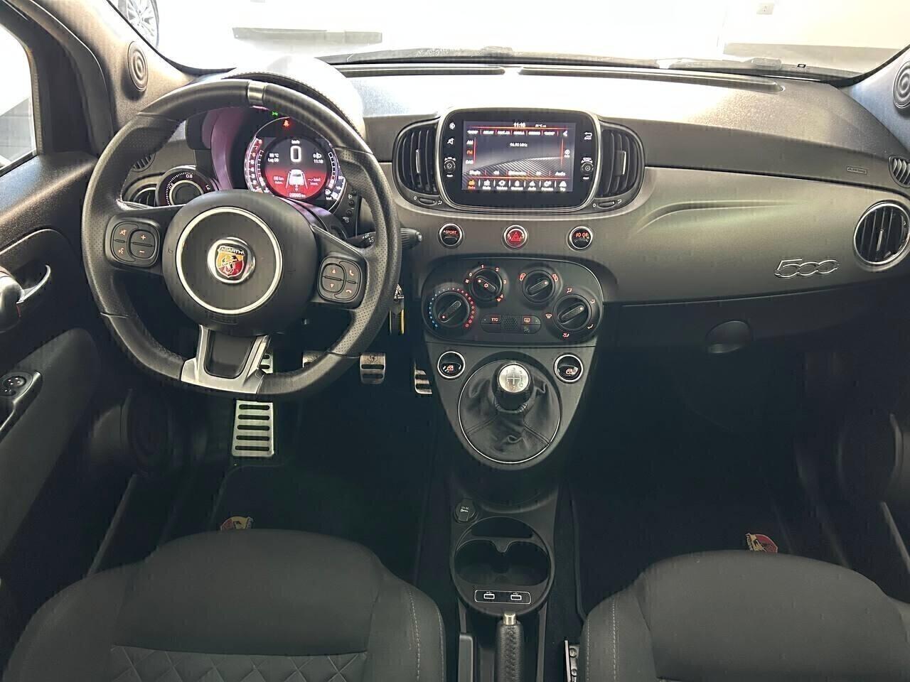 Abarth 595 1.4 Turbo T-Jet PISTA 165 CV