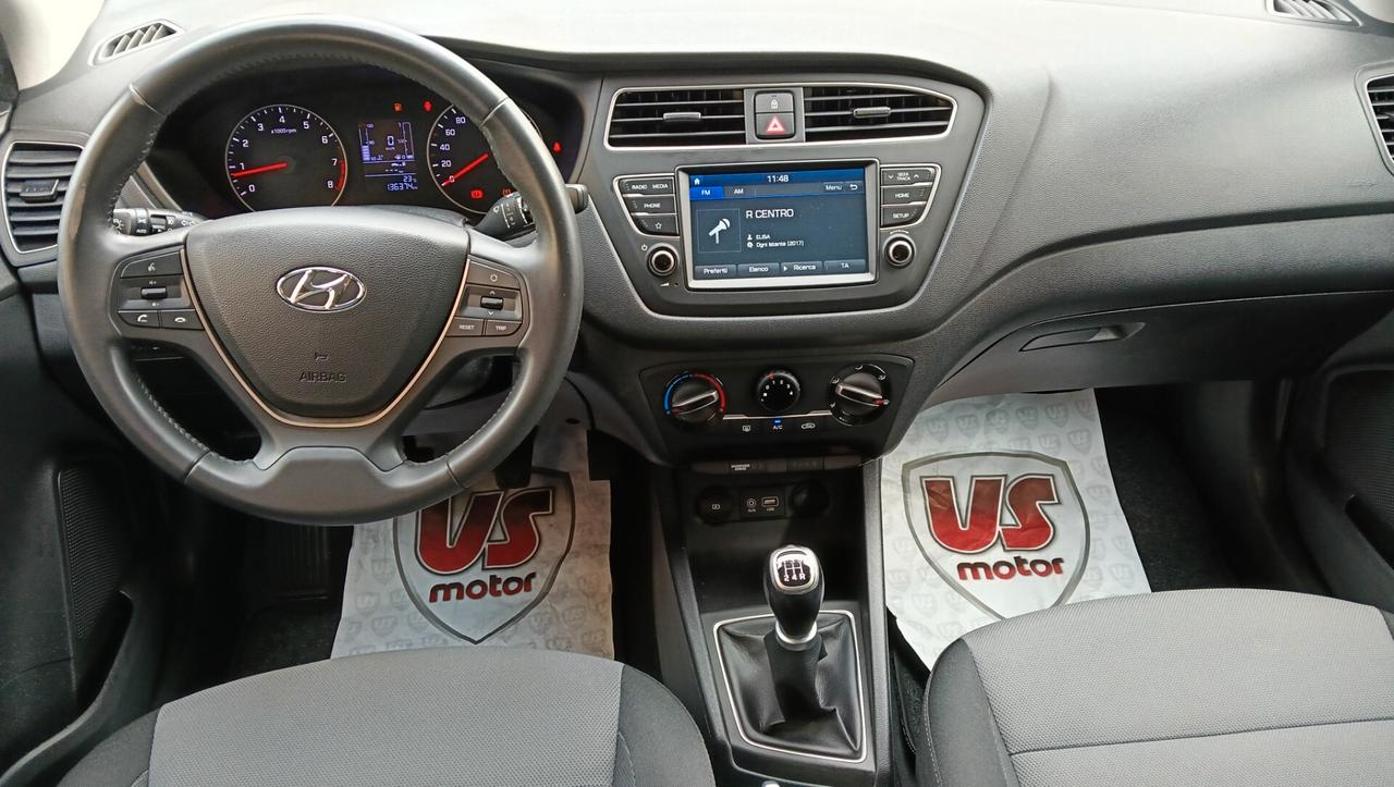 HYUNDAI I20 1200 BENZ -PREZZO PROMO!