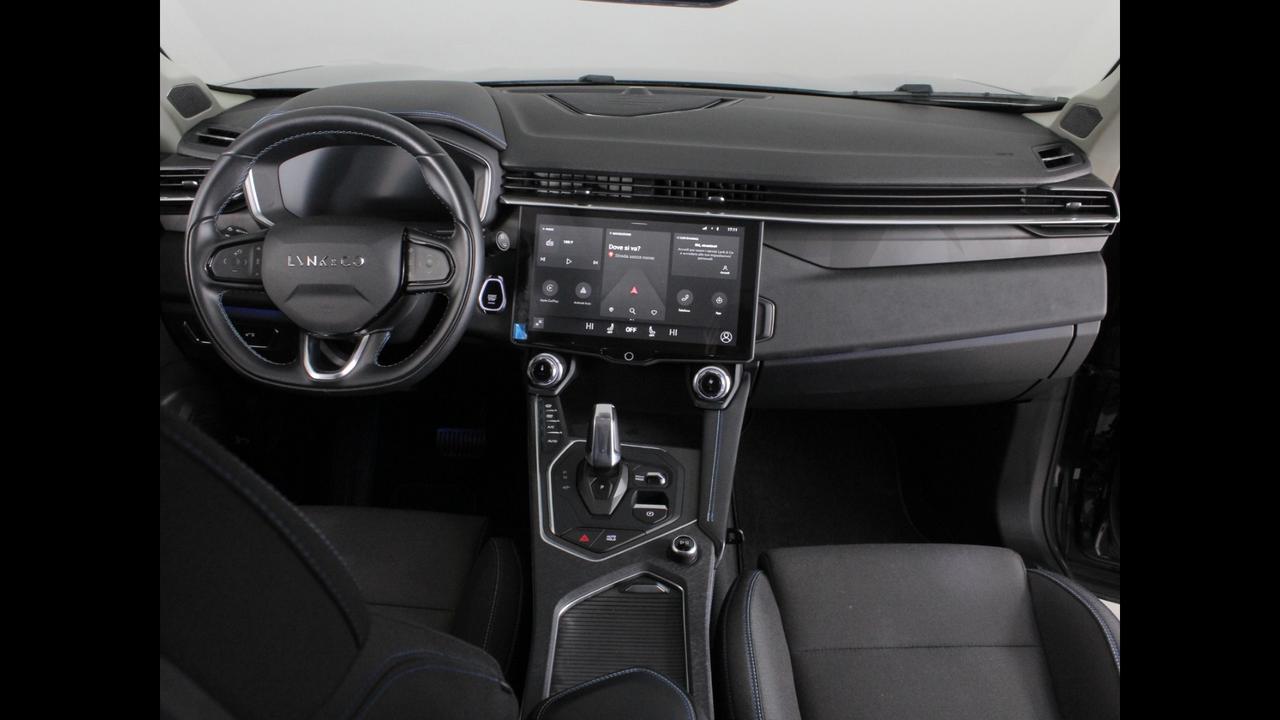 Lynk & Co 01 - 01 1.5 td phev auto