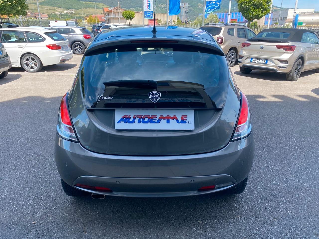 Lancia Ypsilon 1.2 69 CV 5 porte S&S Gold