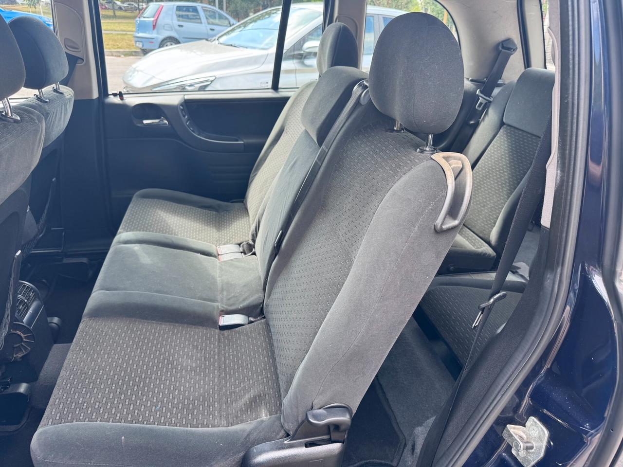 Opel Zafira 2.2 16V DTI cat Elegance
