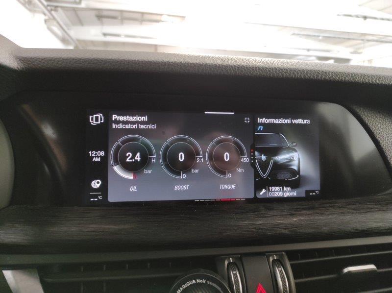 ALFA ROMEO Stelvio - Stelvio 2.2 Turbodiesel 190 CV AT8 Q4 Business