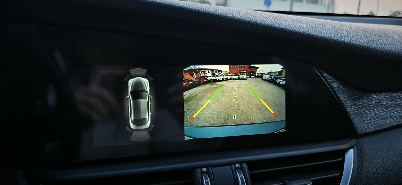 Alfa Romeo Giulia 2.2 160 CV AT8 - 2021