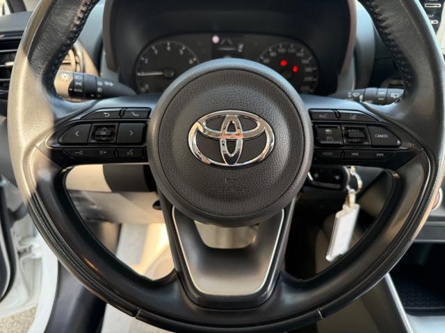 TOYOTA Yaris 1.0 5 porte Active