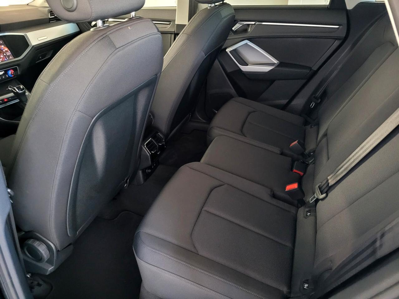 Audi Q3 35 TDI ADVANCED S TRONIC LED NAVI COCKPIT CARPLAY