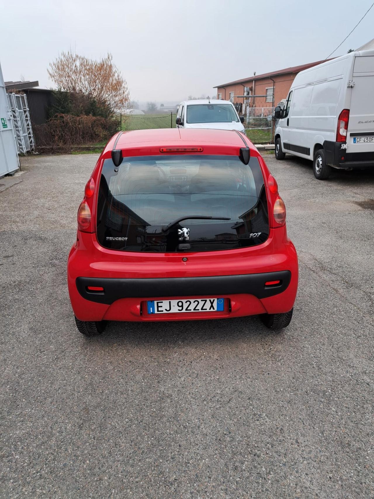 Peugeot 107 1.0 68CV 3p. Access
