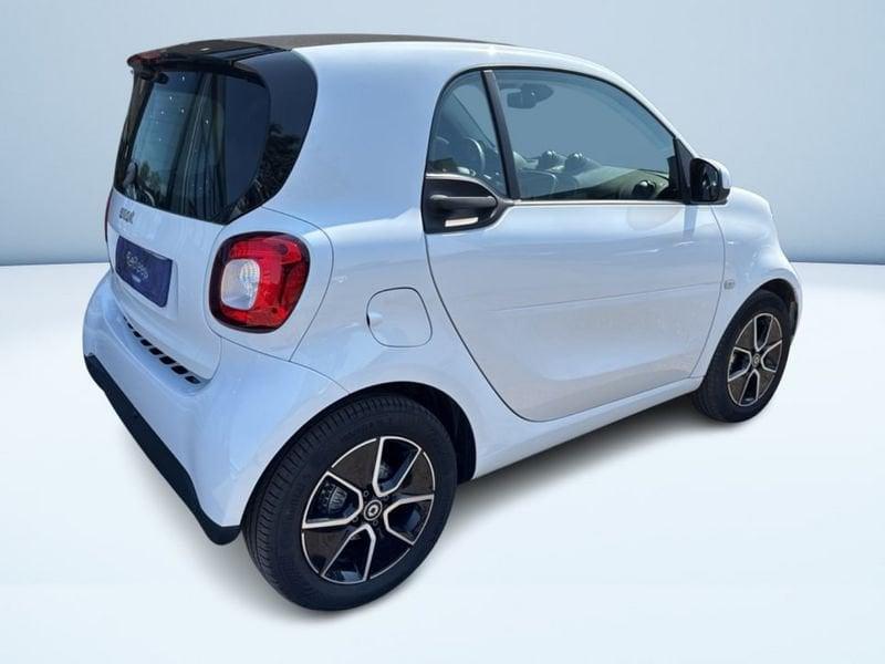 smart fortwo EQ PASSION 22KW