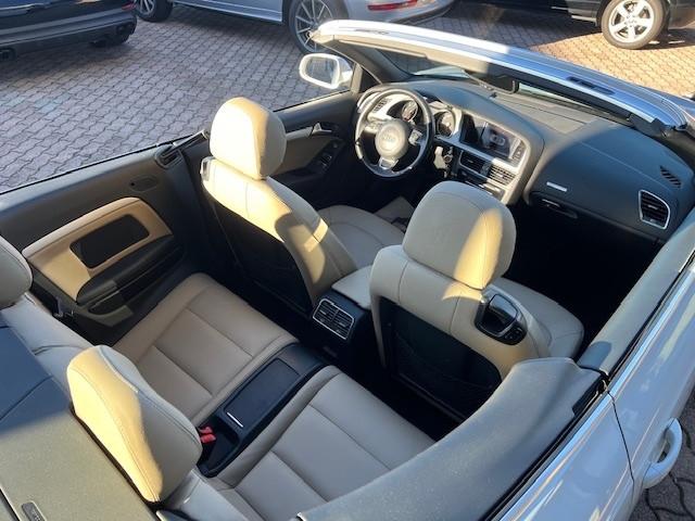 Audi A5 Cabrio 2.0 tdi 190cv S-line, Navi, Pelle, 19"