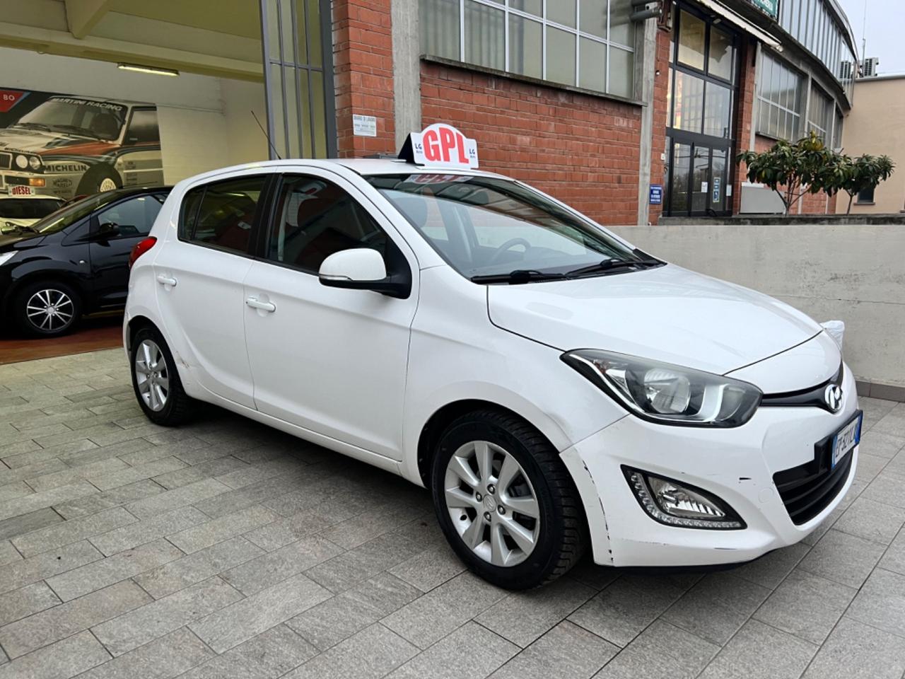 Hyundai i20 1.2 5p. BlueDrive GPL Sound Edition