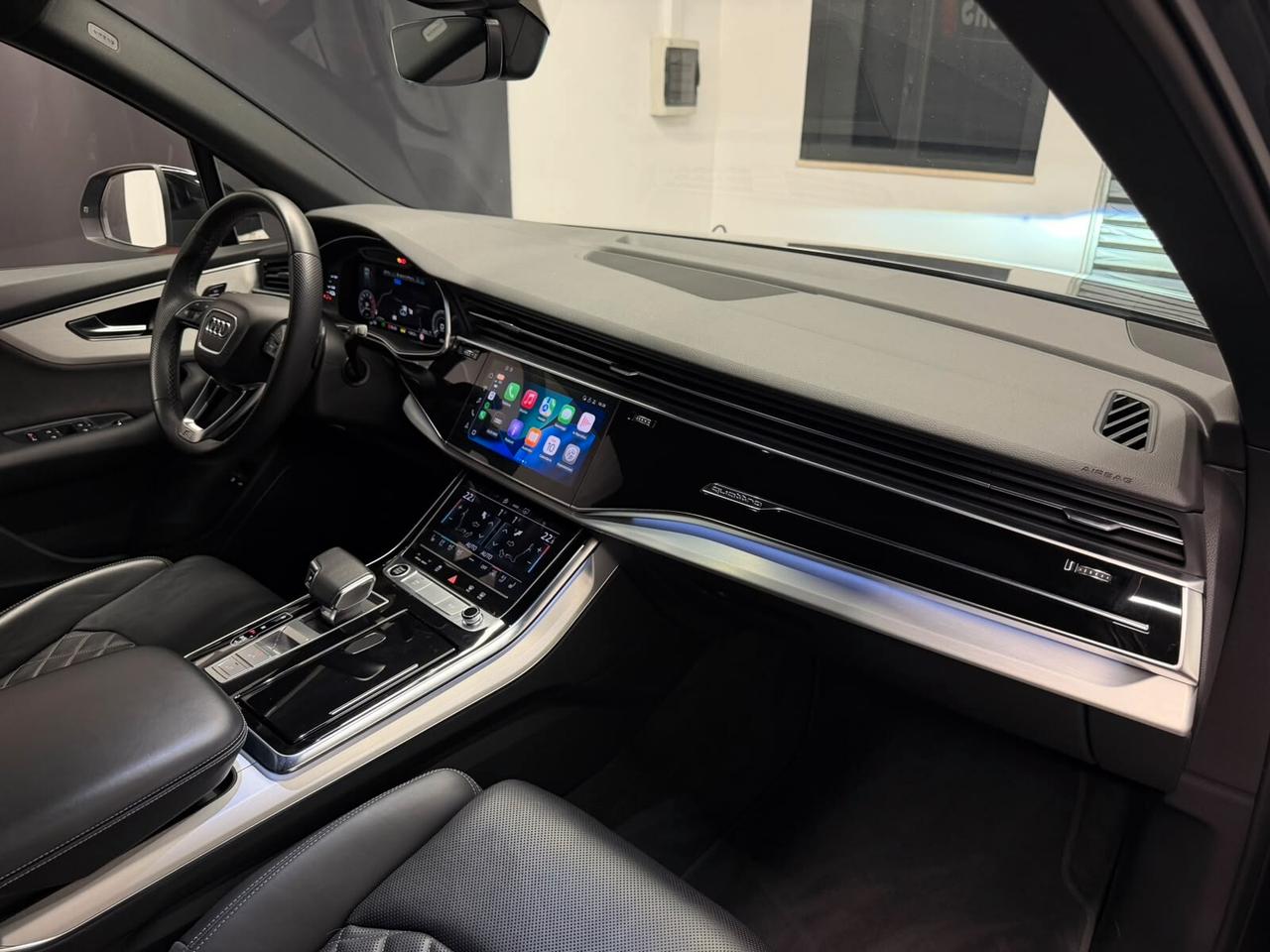 Audi Q7 55 TFSI e S-Line IVA ESPOSTA