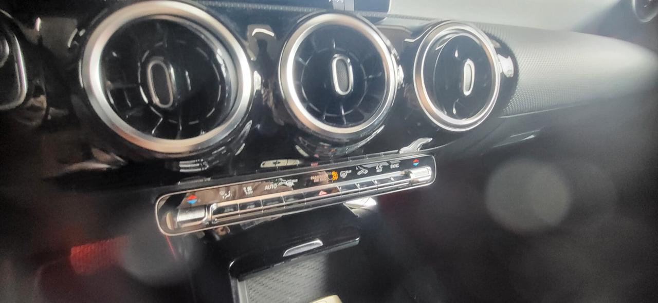 Mercedes-benz CLA 180 d Automatic Premium