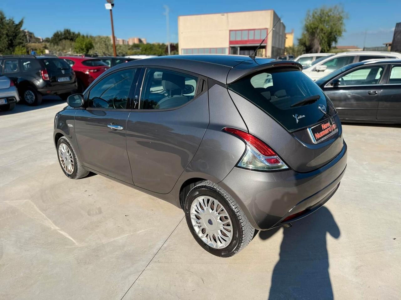 Lancia Ypsilon 1.3 Mjt 95cv 5porte Gold 2016