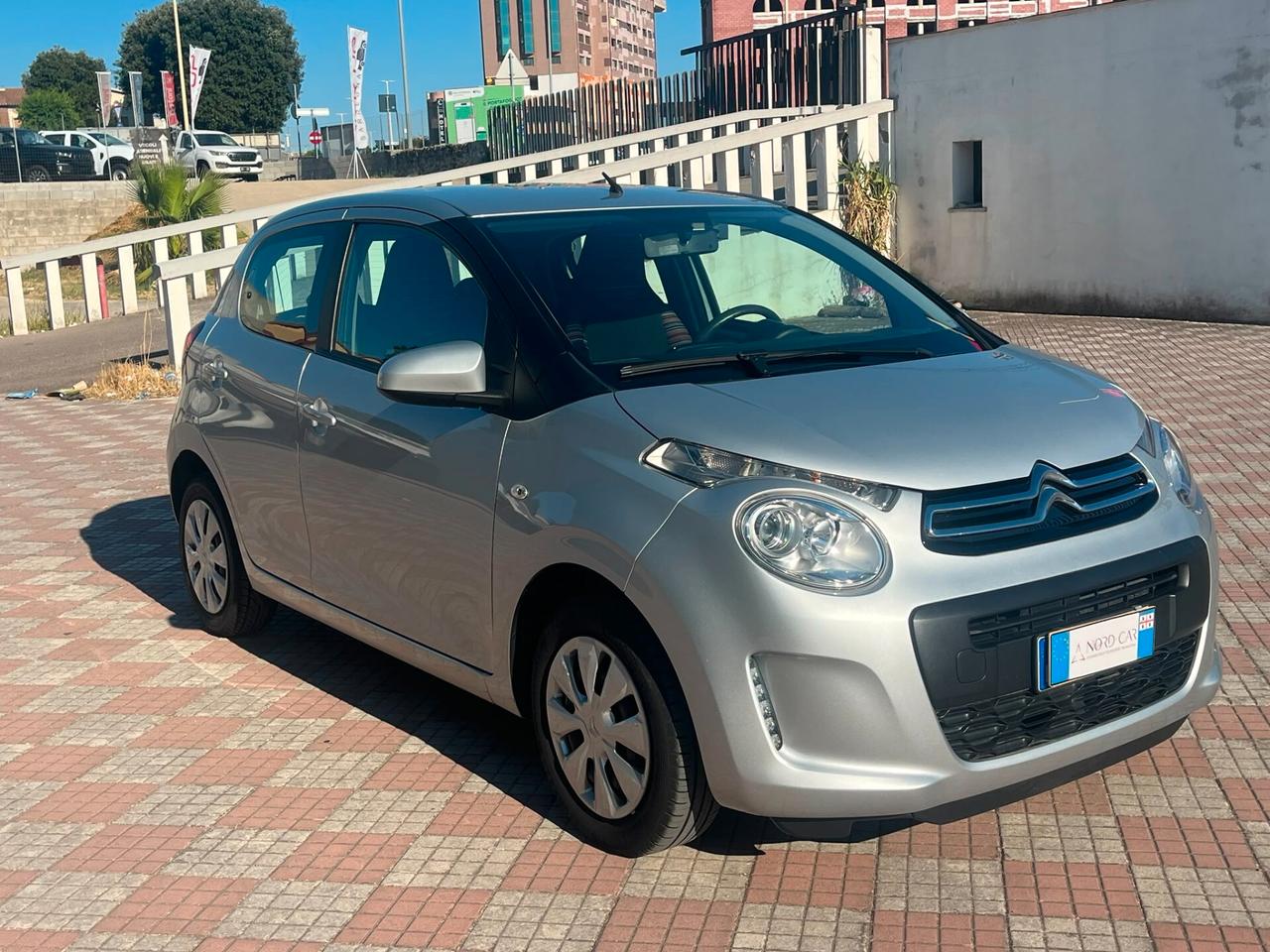Citroën C1 Shine 1.0 VTi 72 CV – 5 Porte, Ideale Neopatentati e Città