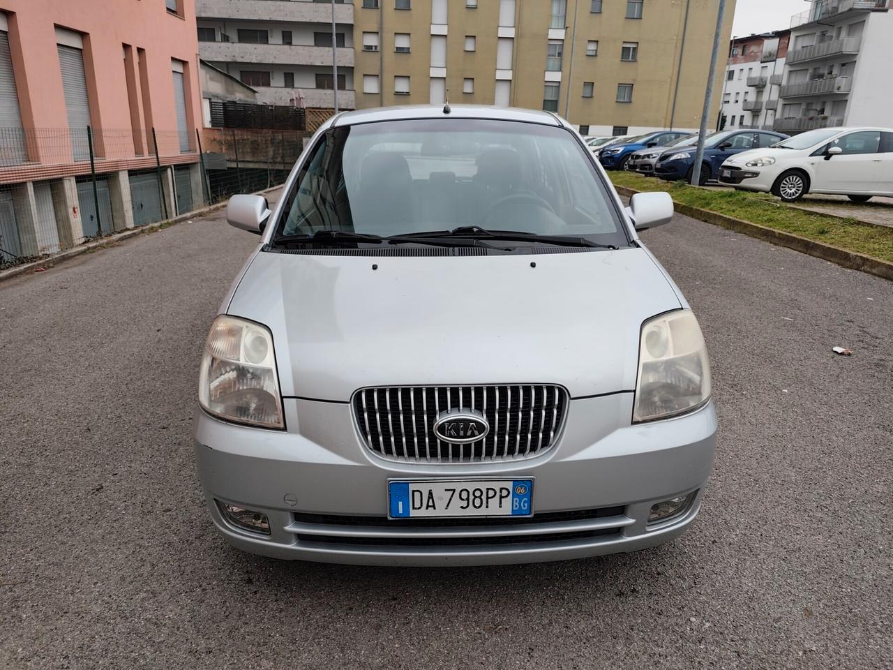 Kia Picanto 1.1 CRDI 5 porte neopatentati