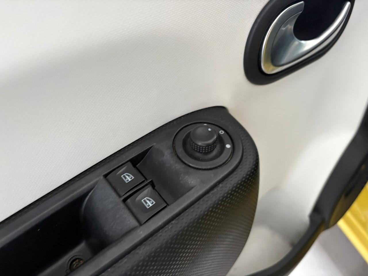 Renault Twingo SCe Lovely
