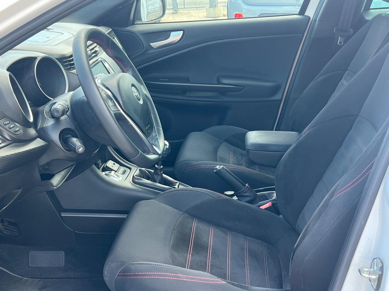 Alfa Romeo Giulietta 1.4 Turbo 120 CV CARBON EDITION GPL
