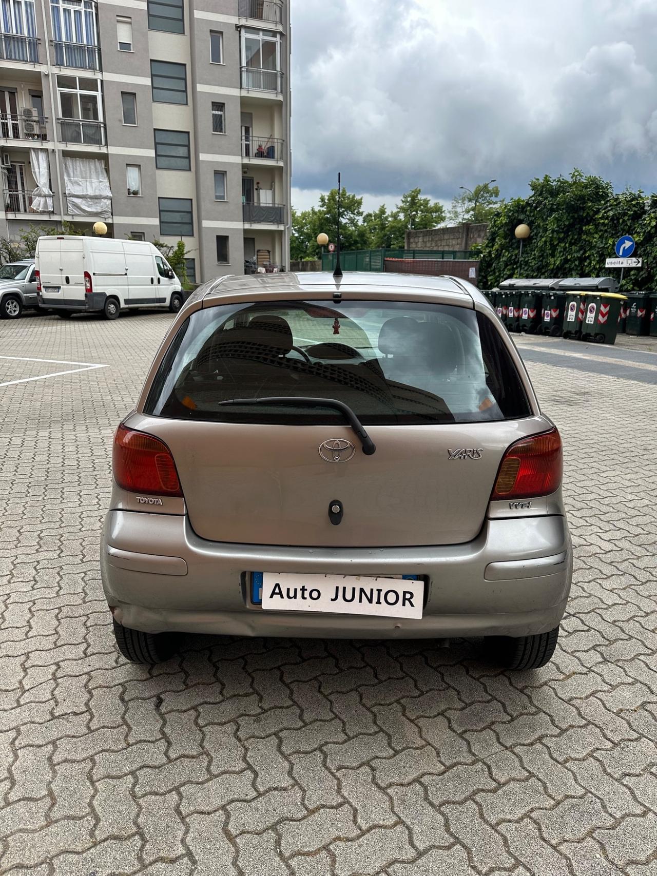 Toyota Yaris 1.0i 16V cat 5 porte Expo Clima