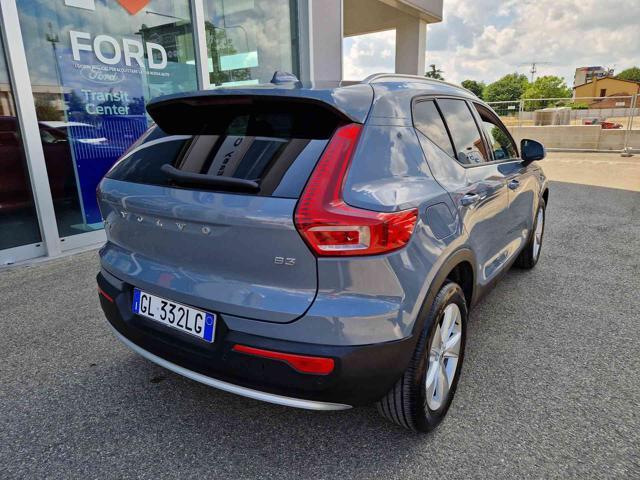 VOLVO XC40 B3 automatico Core