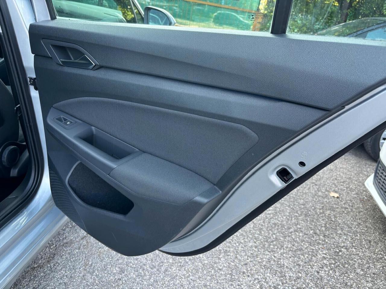 Volkswagen Golf 2.0 TDI SCR Style OK Neopatentati