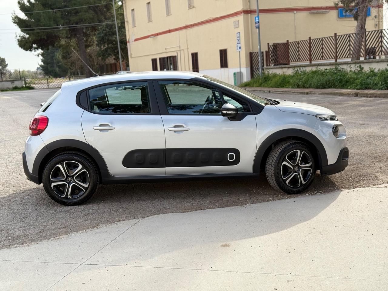 Citroen C3 PureTech 82 Shine